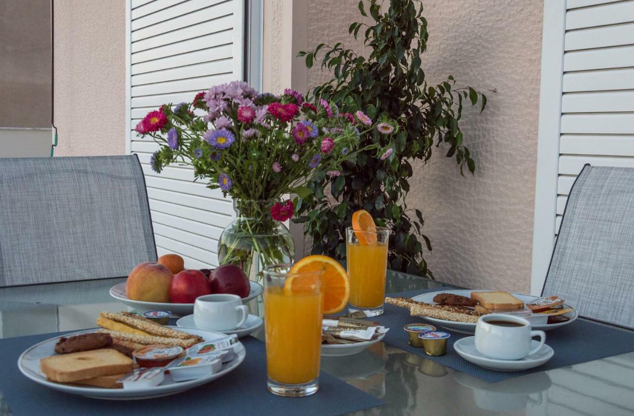 Appartamento Elegance In Atene Esterno foto