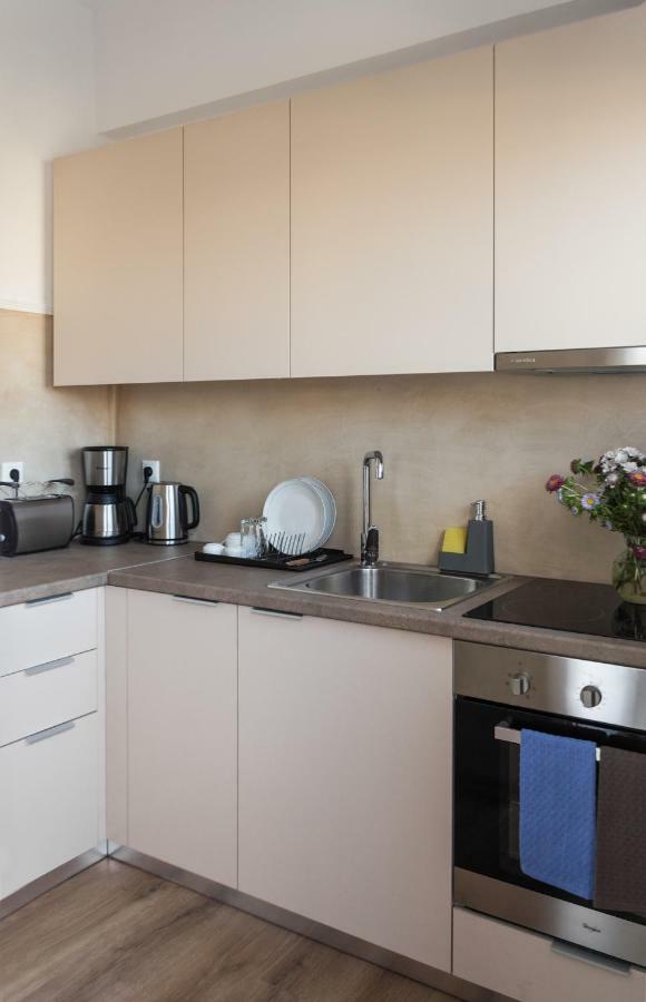 Appartamento Elegance In Atene Esterno foto