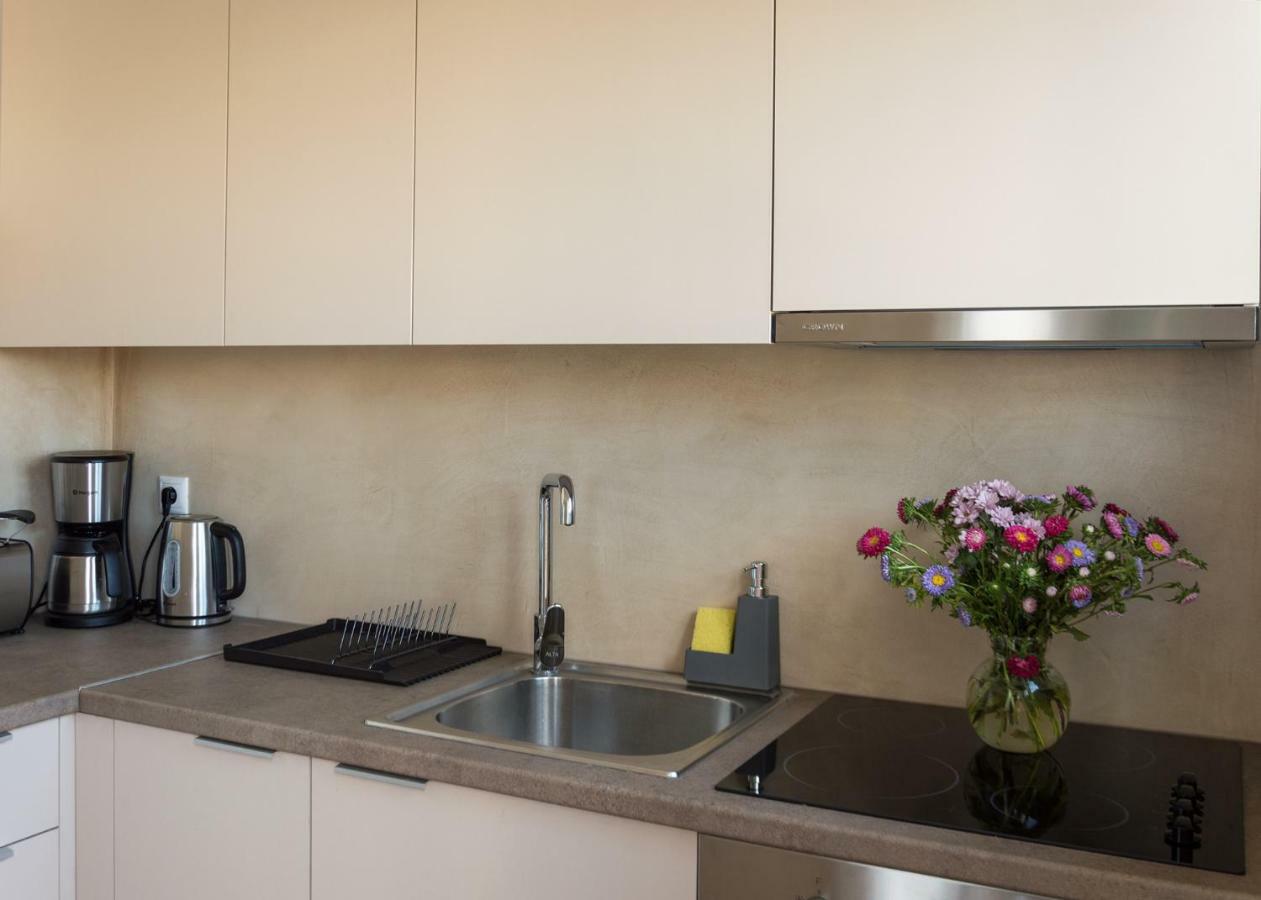 Appartamento Elegance In Atene Esterno foto